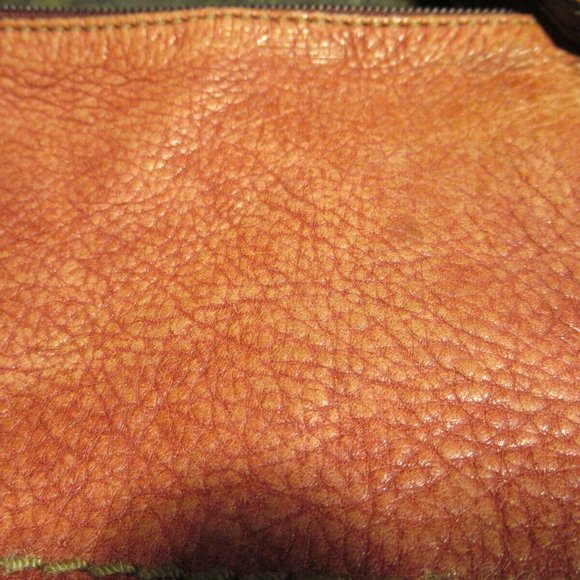 Medium Red Leather Fossil bag. - Picture 3 of 12
